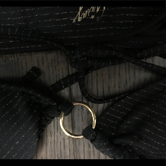 *2 for $20* Garage 2-piece bikini - Picture 3 of 3